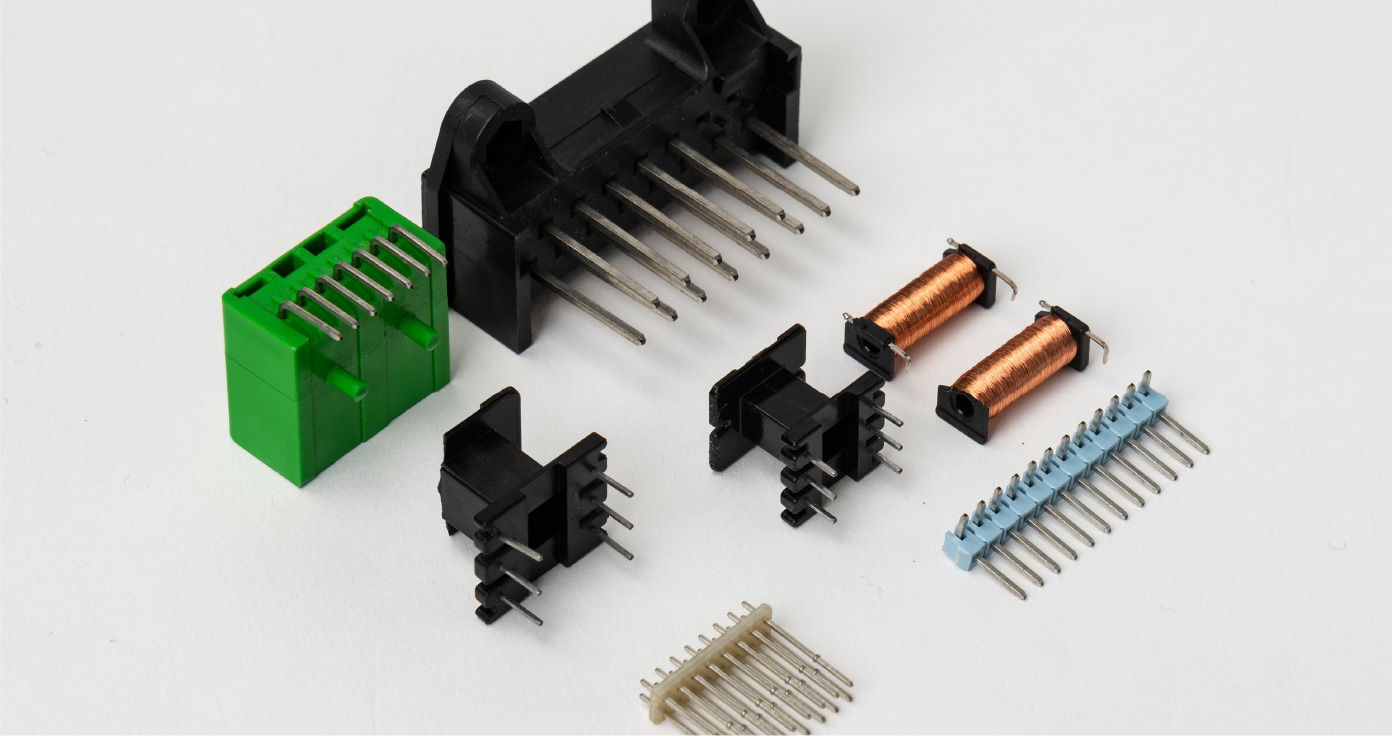 Photo of PCB jumper wire and connectors for automotive PCB using electroplated wire