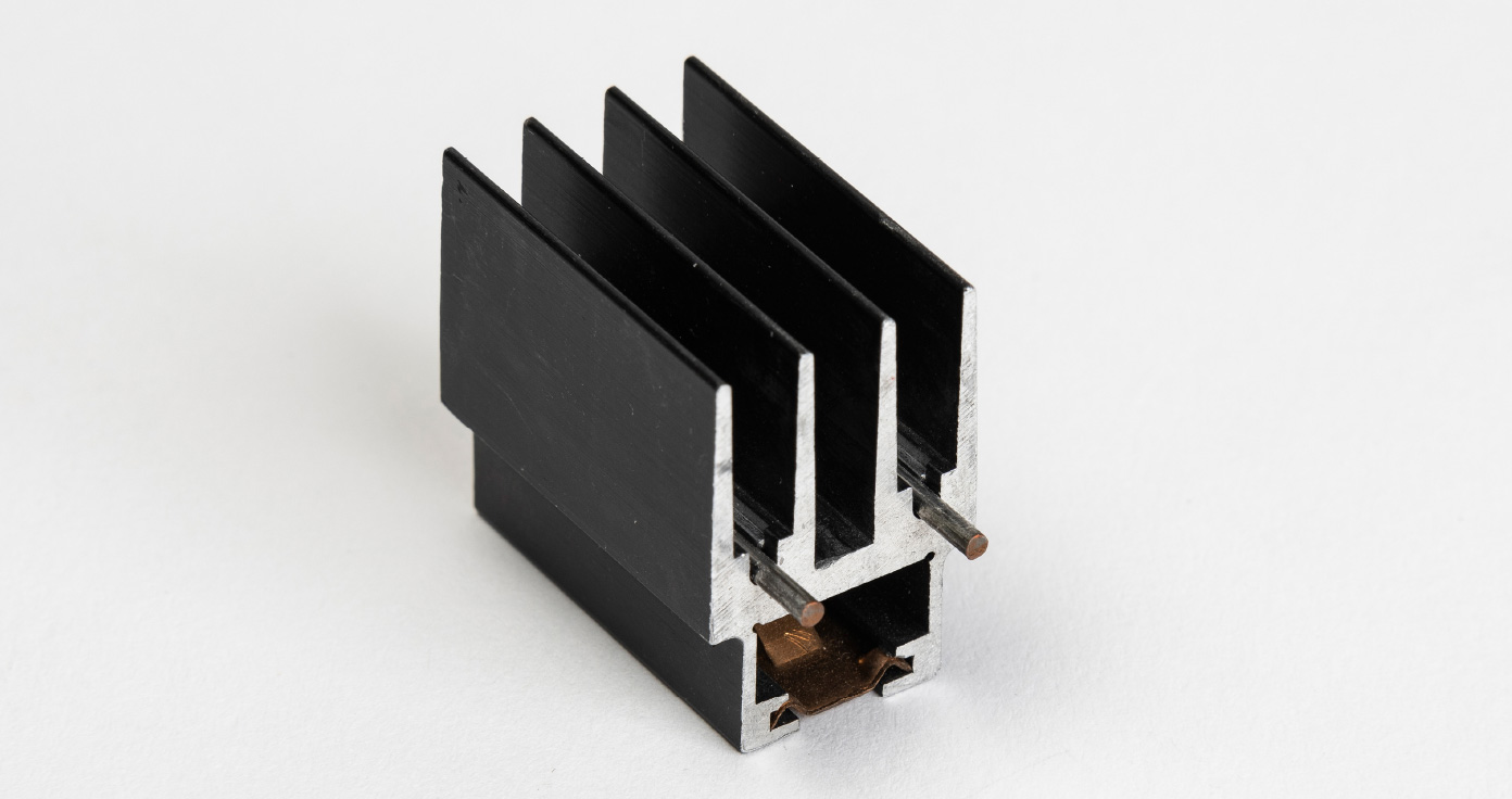 Photo of heat sink pins using plated wire