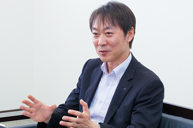 Makoto Abe Deputy General Manager, Tool Designing Dept., Sumitomo Electric Hardmetal Corp.