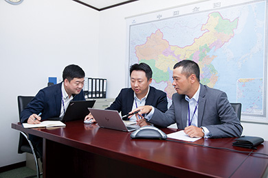 Staff members of Sumitomo Electric (Shanghai) Electronics, Ltd. who are in charge of sales in China