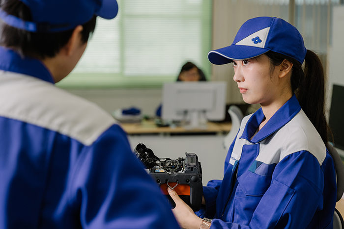 “NanoTune”是从世界各地施工现场的反馈中诞生的技术 我们希望更贴近客户，让熔接机不断进化！